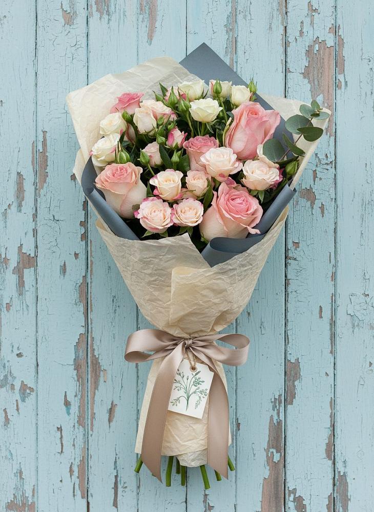 Букет цветов из: Розы в Новокасторное