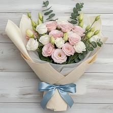 Букет цветов из:  Лизиантусы в Новокасторное