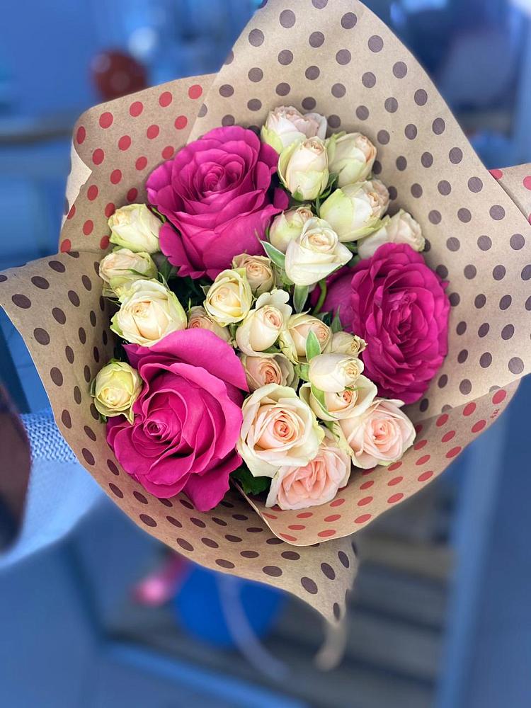 Букет цветов из: Розы в Новокасторное