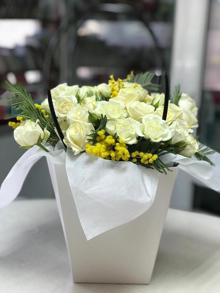 Цветочная композиция из Розы  в Новокасторное