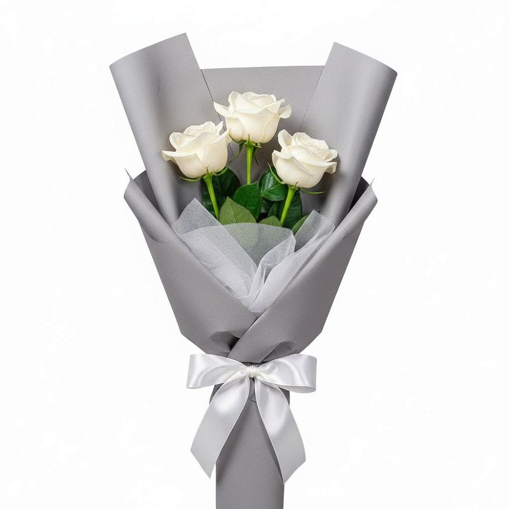 Букет 3 белые розы в Новокасторное