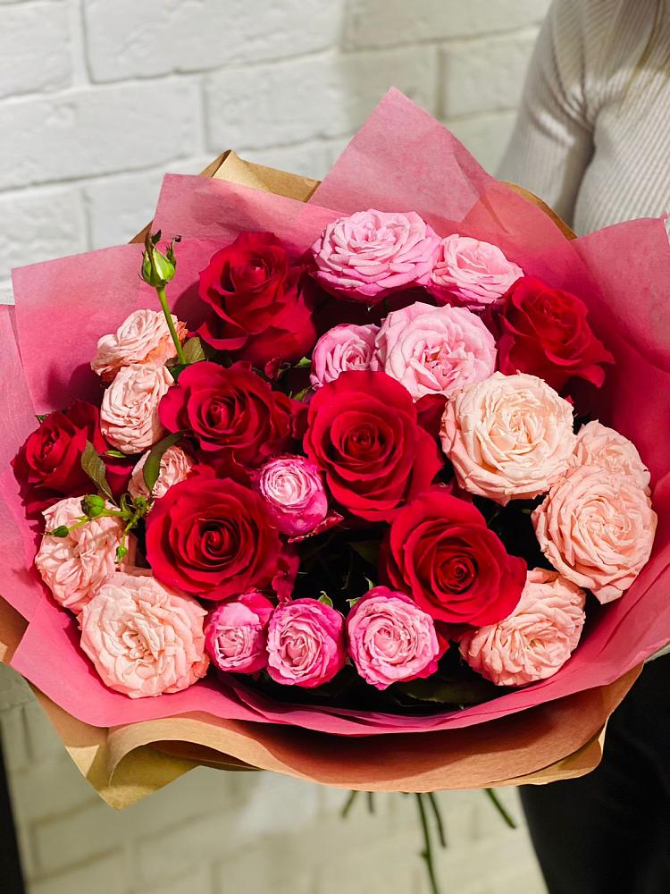 Букет цветов из: Розы в Новокасторное