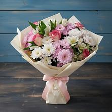 Букет цветов из:  Хризантемы, Альстромерии и Розы в Новокасторное