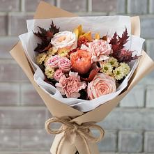 Букет цветов из:  Гвоздики, Хризантемы и Розы в Новокасторное