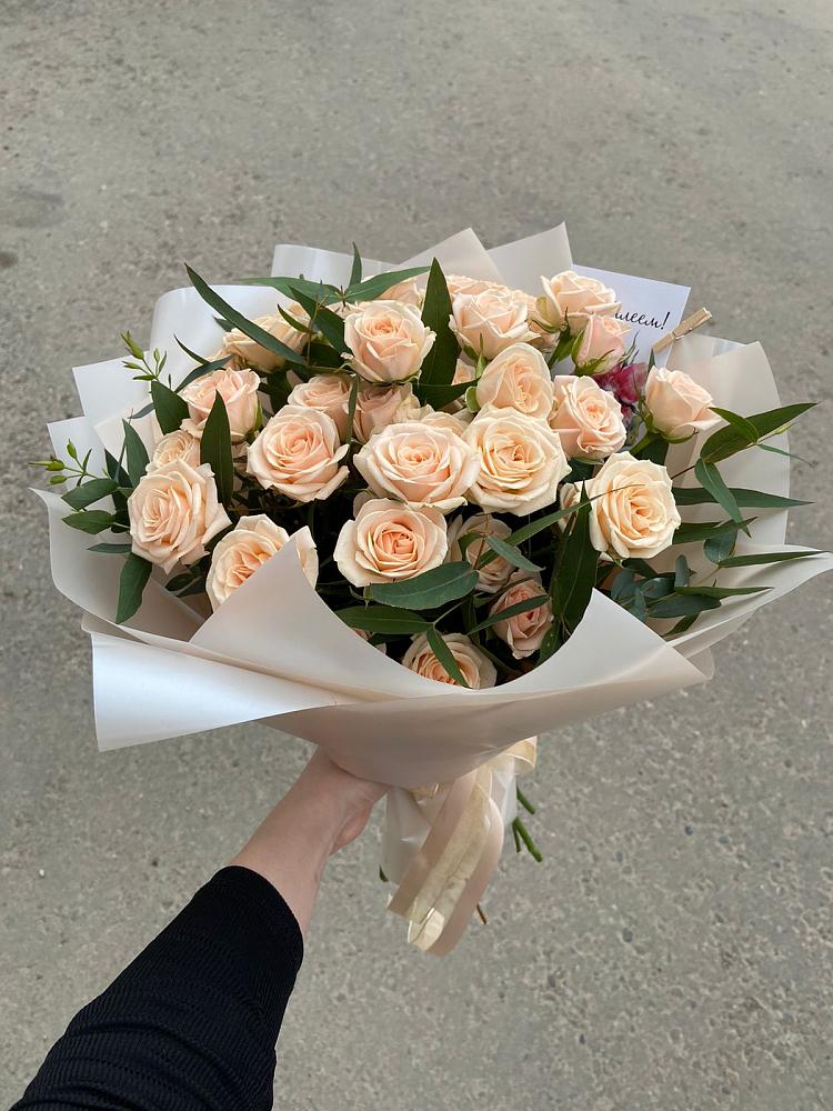 Букет Кремовые розы Латте в Новокасторное