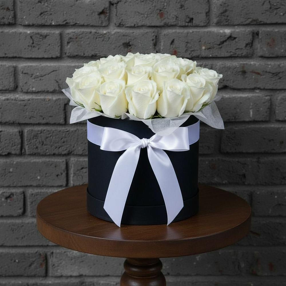 Цветочная композиция из Розы в шляпной коробке в Новокасторное