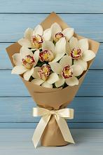 Букет цветов из:  Орхидеи и Розы в Новокасторное